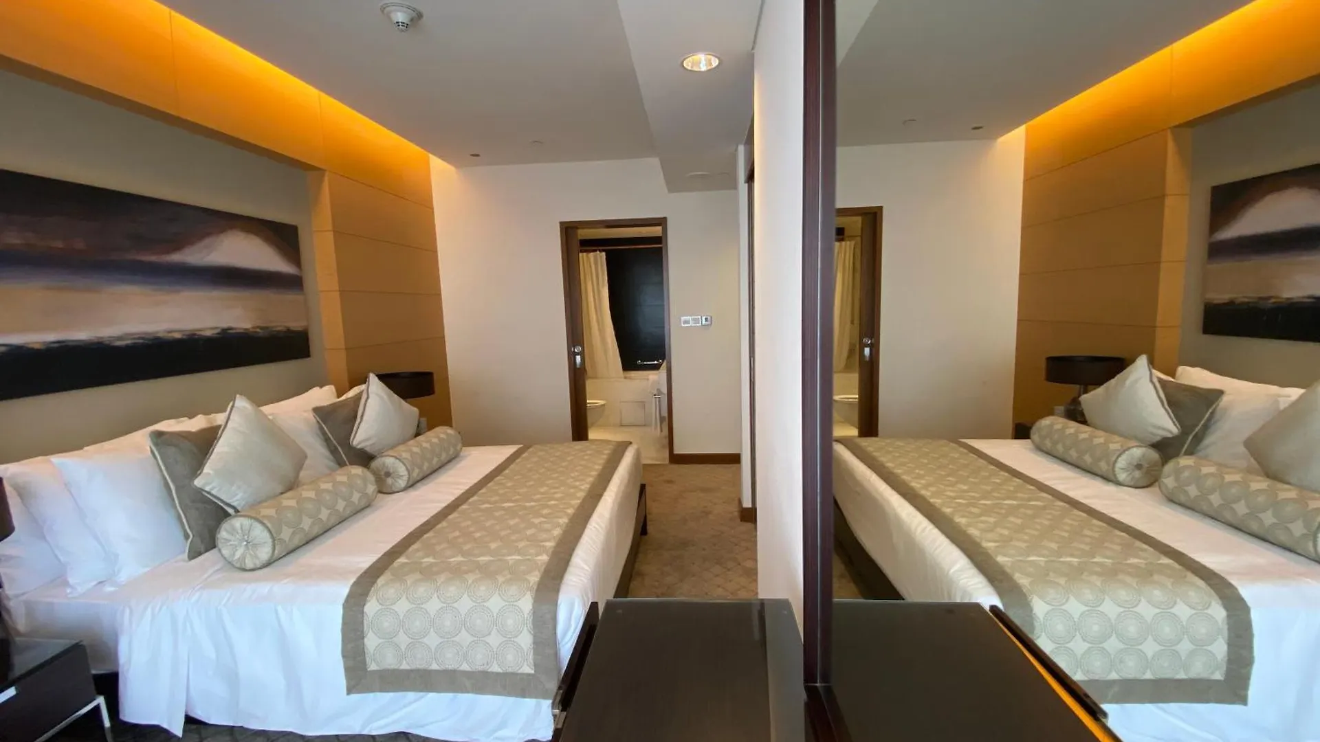 Superhost Emaar Residences Fashion Avenue - Address Dubai Mall Studio'S & 1 Br 0*,  Emirati Arabi Uniti